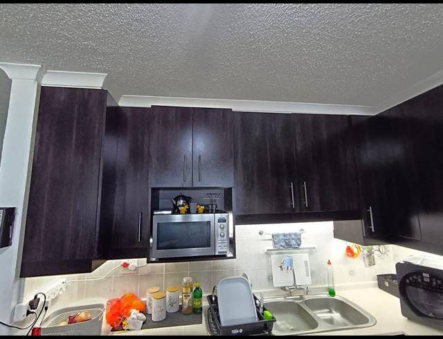 3 BEDROOM APARTMENT FOR SALE IN UVONGO BEACH